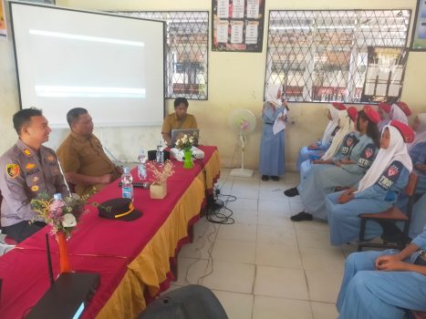 Kapolsek Tambang Lantik Pengurus PKS SMPN 7, Sosialisasikan Bahaya Narkoba untuk Generasi Muda